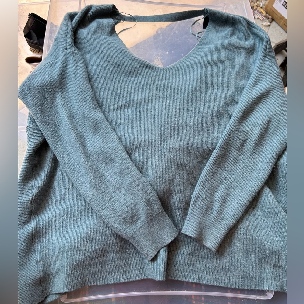 Windsor “knot” back sweater